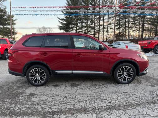 2018 Mitsubishi Outlander ES