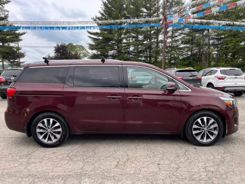 2016 Kia Sedona SX