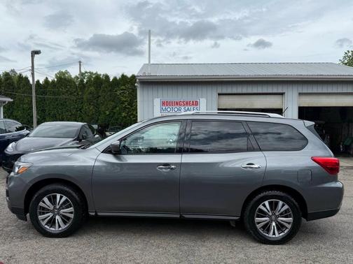 2018 Nissan Pathfinder SV