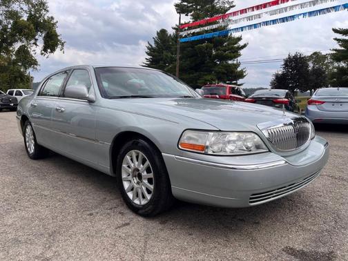 2007 Lincoln Town Car Signature