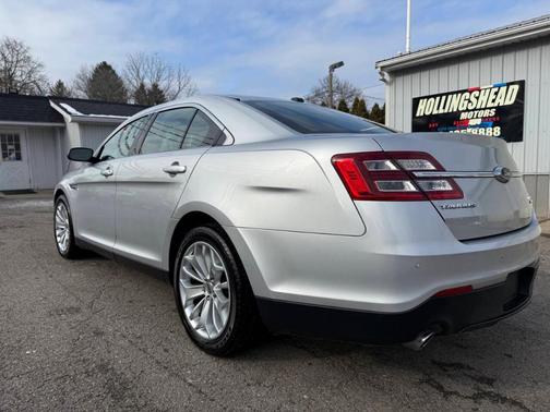 2017 Ford Taurus Limited