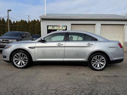 2017 Ford Taurus Limited