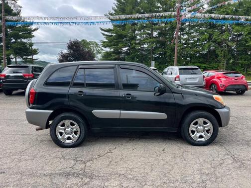2005 Toyota RAV4 Base