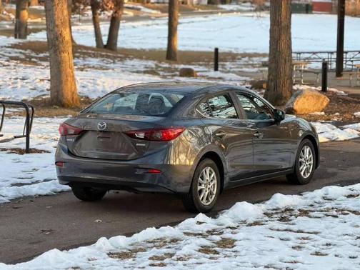 2016 Mazda Mazda3 i Sport