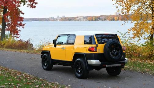 2007 Toyota FJ Cruiser Base