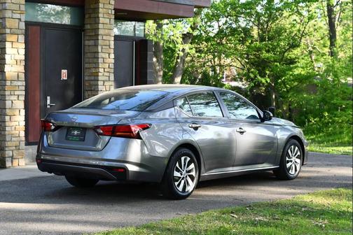 Gun Metallic 2023 Nissan Altima S FWD