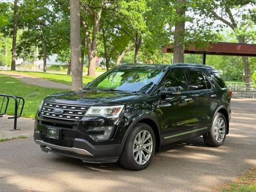 Shadow Black 2017 Ford Explorer Limited