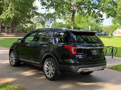 Shadow Black 2017 Ford Explorer Limited