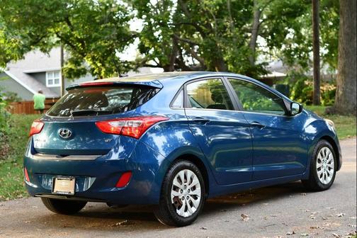 2016 Hyundai Elantra GT Base