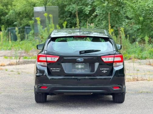 Crystal Black Silica 2018 Subaru Impreza 2.0i