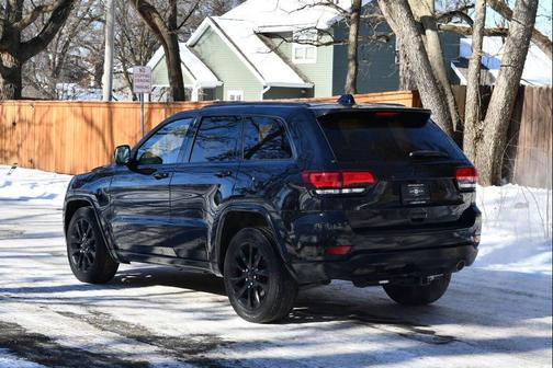 2017 Jeep Grand Cherokee Altitude
