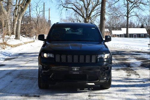 2017 Jeep Grand Cherokee Altitude