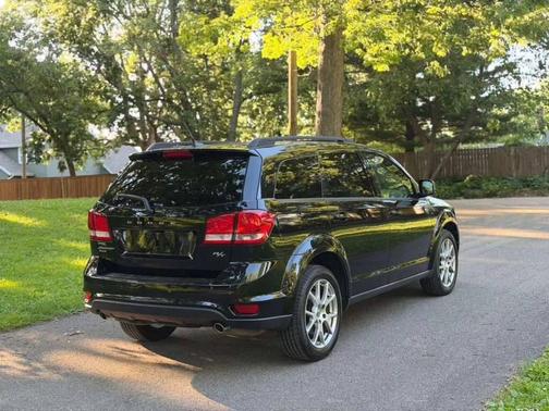 Pitch Black Clearcoat 2014 Dodge Journey R/T