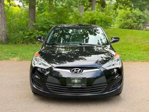 Ultra Black 2016 Hyundai Veloster Base