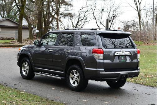 Magnetic Gray Metallic 2013 Toyota 4Runner SR5