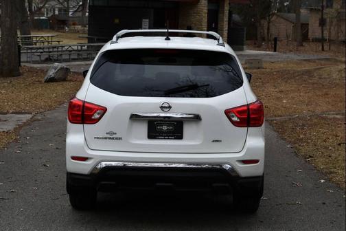 2018 Nissan Pathfinder S