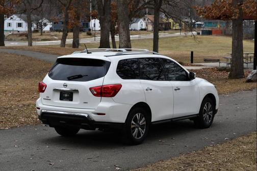 2018 Nissan Pathfinder S