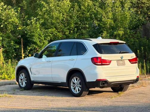 White 2015 BMW X5 xDrive35i