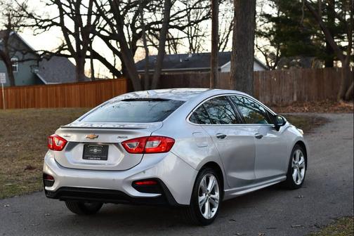 Silver Ice Metallic 2016 Chevrolet Cruze Premier