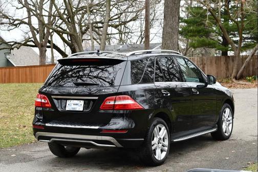 Black 2013 Mercedes-Benz M-Class 4MATIC