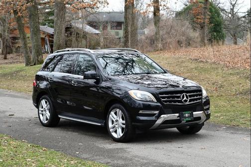 Black 2013 Mercedes-Benz M-Class 4MATIC