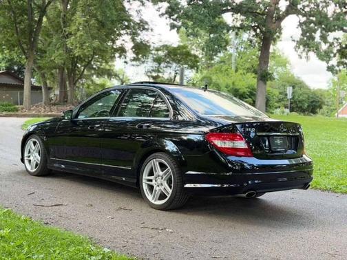 Black 2011 Mercedes-Benz C-Class C 300 4MATIC Luxury