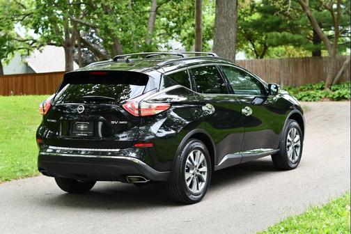 Magnetic Black Metallic 2015 Nissan Murano SV