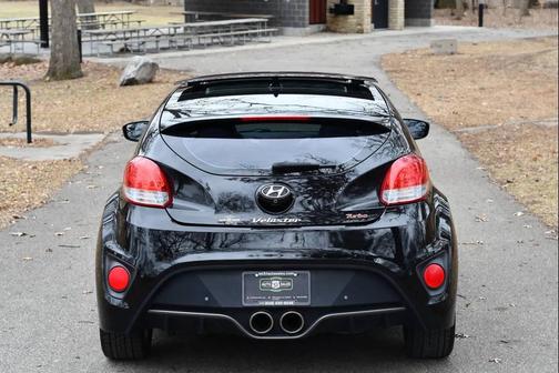 Ultra Black Pearl 2017 Hyundai Veloster Turbo
