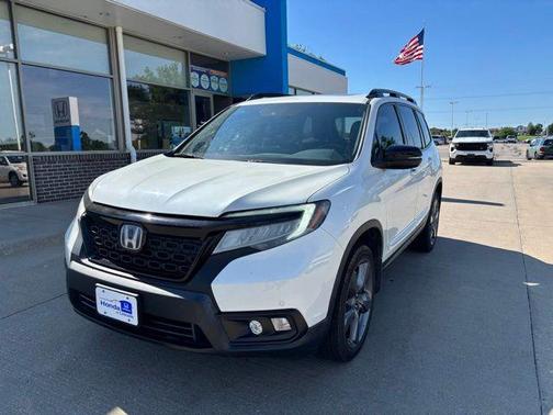 White Diamond Pearl 2019 Honda Passport Touring