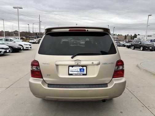 2004 Toyota Highlander Base