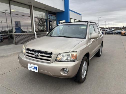 2004 Toyota Highlander Base