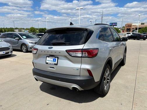 Ingot Silver Metallic 2020 Ford Escape SEL