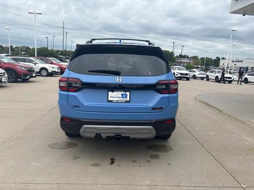 Diffused Sky Pearl 2023 Honda Pilot AWD TrailSport