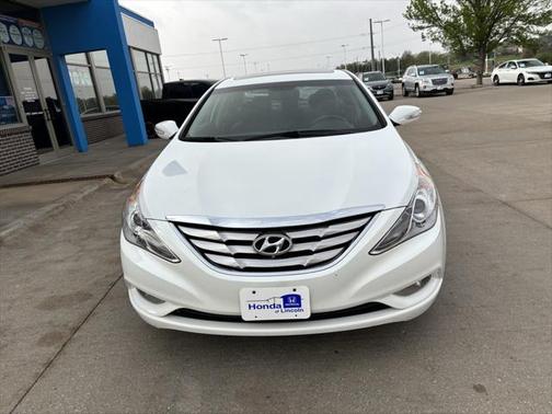 2011 Hyundai SONATA Limited