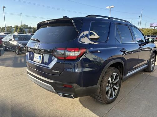 2025 Honda Pilot Elite