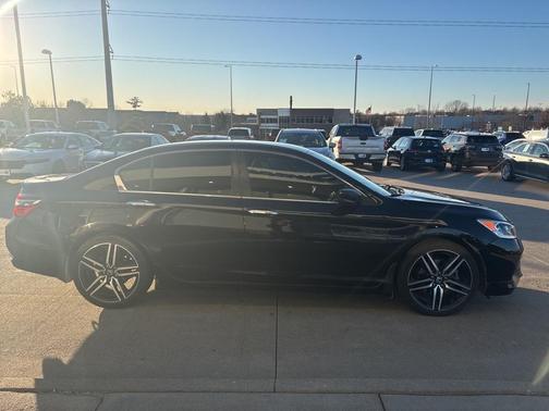 2017 Honda Accord Sport SE