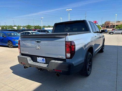 Sonic Gray Pearl 2023 Honda Ridgeline Black