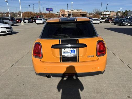 2016 MINI Hardtop Cooper