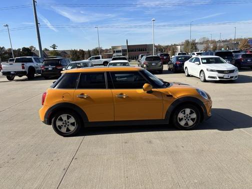 2016 MINI Hardtop Cooper