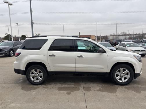 2014 GMC Acadia SLE-2