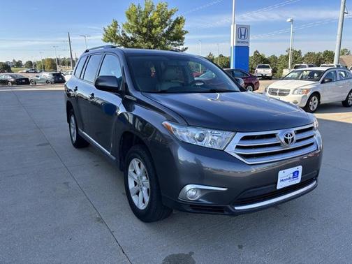 2013 Toyota Highlander SE