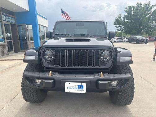 Black Clearcoat 2024 Jeep Wrangler Rubicon 392