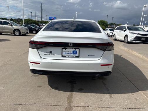 Platinum White Pearl 2023 Honda Accord Hybrid EX-L