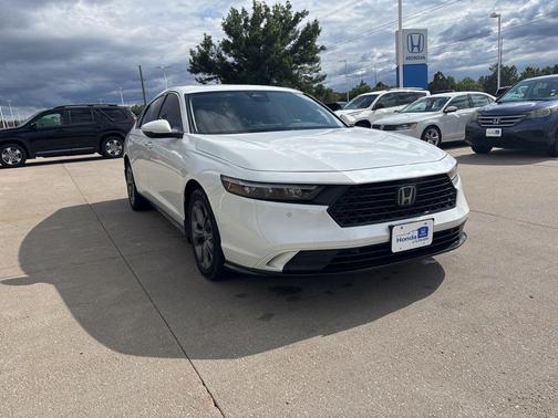 Platinum White Pearl 2023 Honda Accord Hybrid EX-L