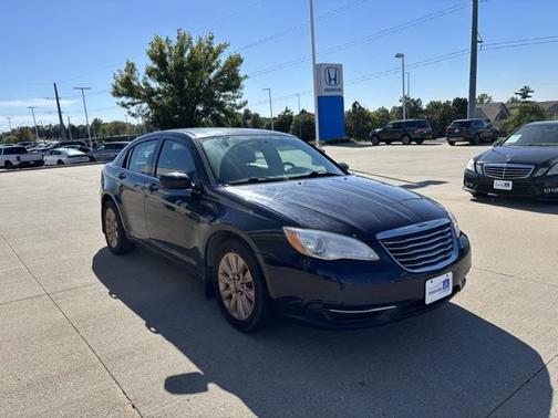 2014 Chrysler 200 LX