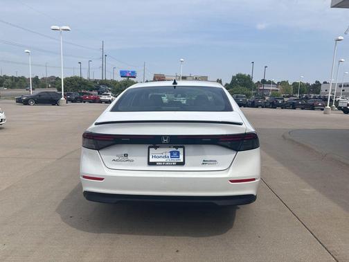 Platinum White Pearl 2023 Honda Accord Hybrid Sport
