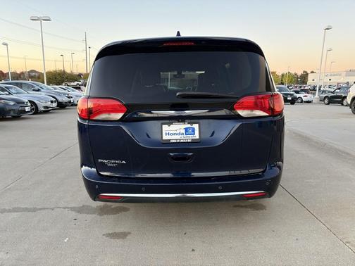 2019 Chrysler Pacifica Touring-L Plus