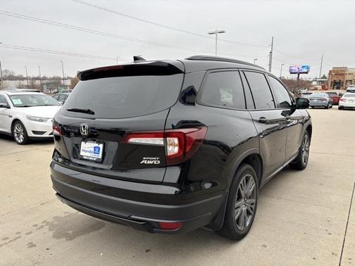 2022 Honda Pilot AWD Sport