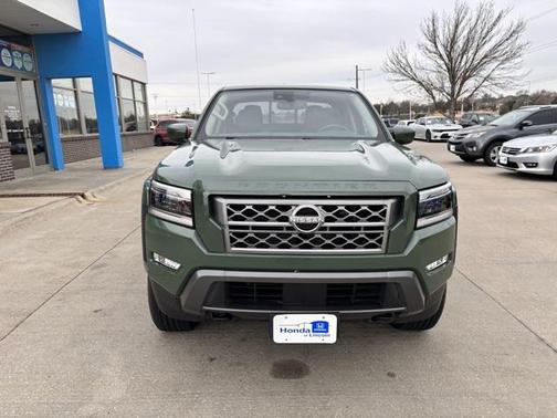 2022 Nissan Frontier SV