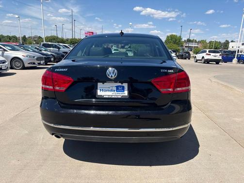 Black 2014 Volkswagen Passat 2.0L TDI DSG SEL Premium